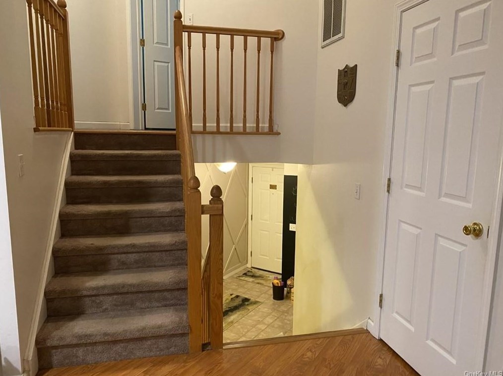 130 Delafield Ln #17d, Newburgh, NY 12550