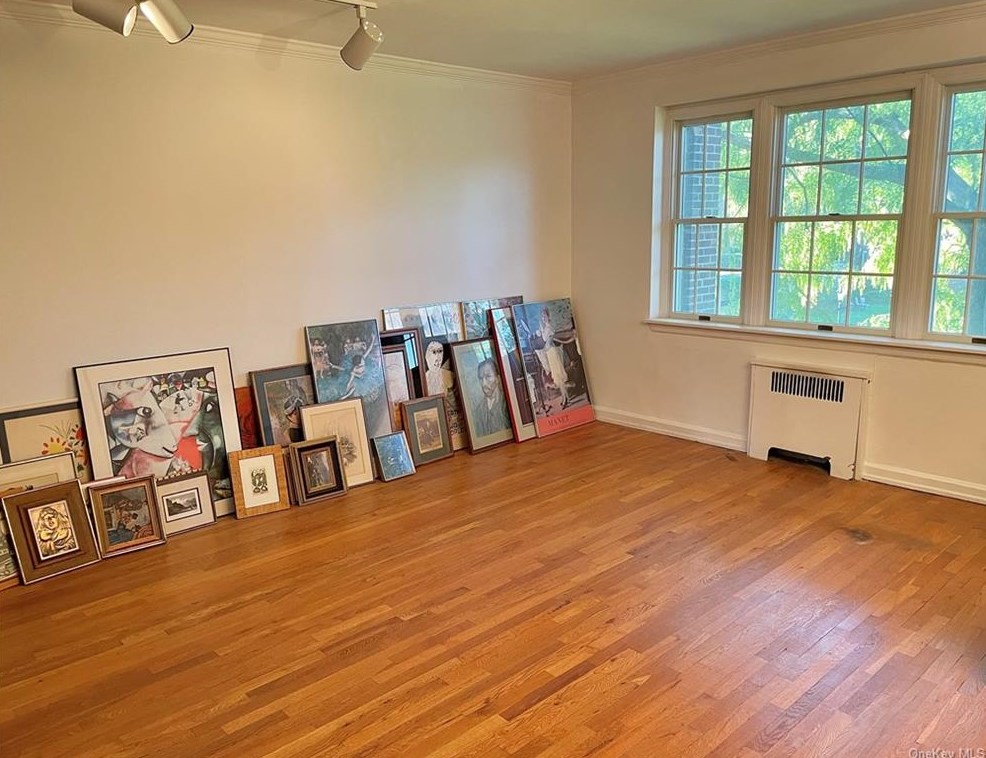 765 N Broadway #8d, Yonkers, NY 10706