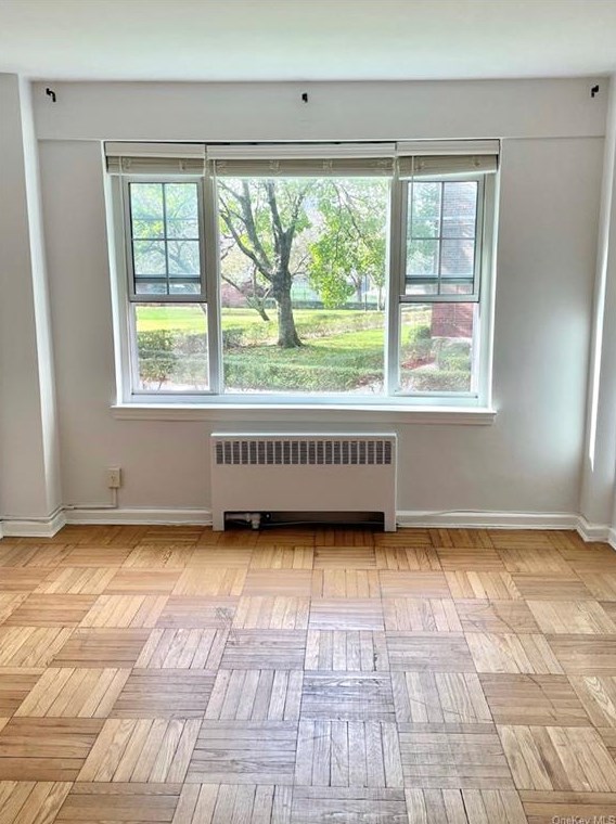220 Pelham Rd Apt 1h, New Rochelle, NY