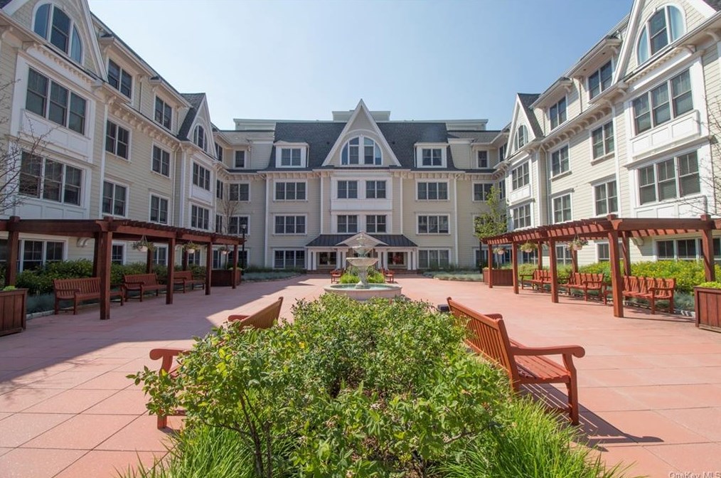 225 Stanley Ave Unit 401, Mamaroneck, NY 10543