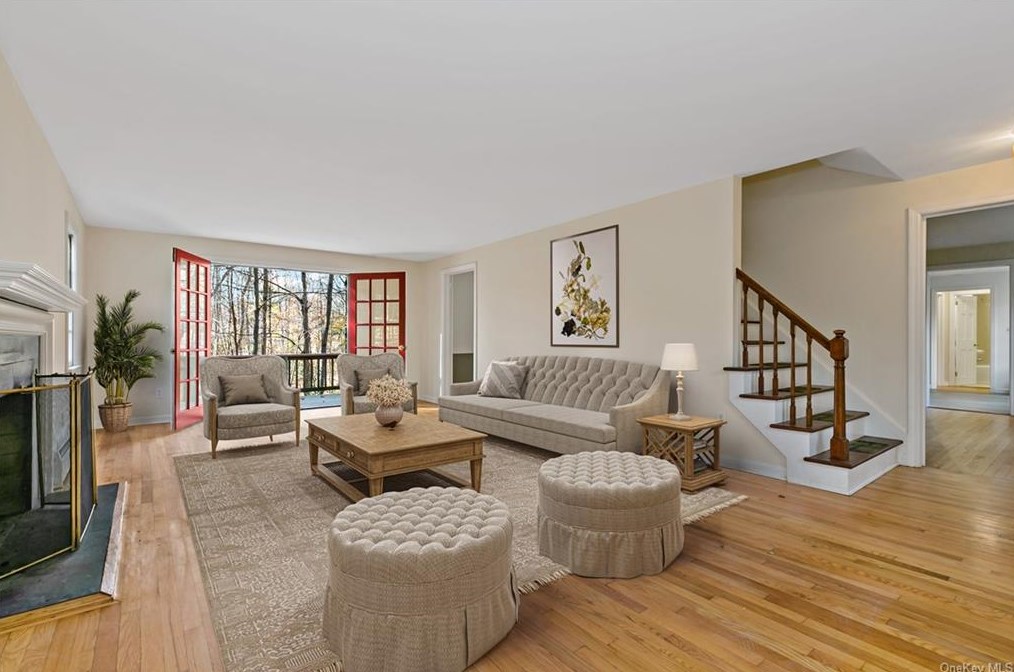 2160 Saw Mill River Rd, Yorktown Hgts, NY 10598
