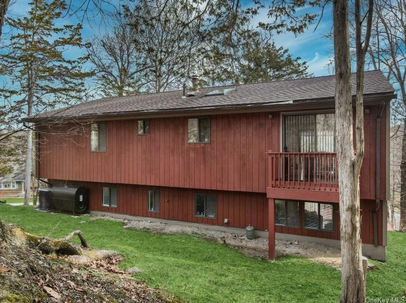 16 James St, Washingtonville, NY 10992