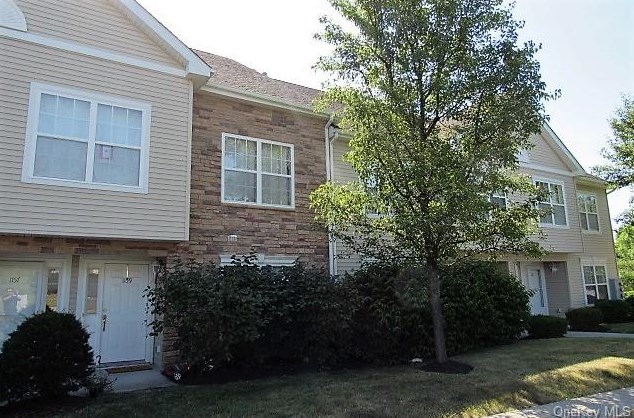 1159 Maggie Rd, Newburgh, NY 12550-7033