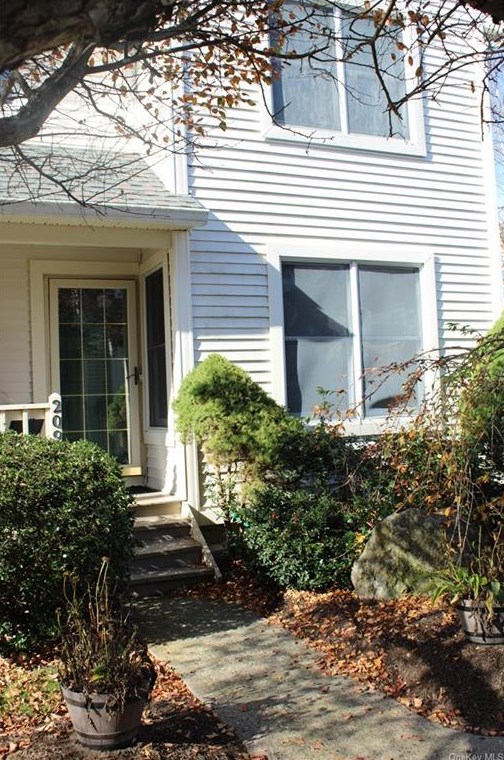 209 Cornwall Meadows Ln, Patterson, NY 12563
