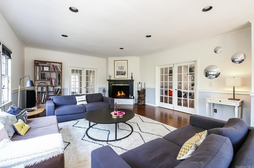 820 Orienta Ave, Mamaroneck NY  10543-4313 exterior