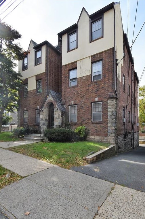 9 Midland Pl, Yonkers, NY 10707