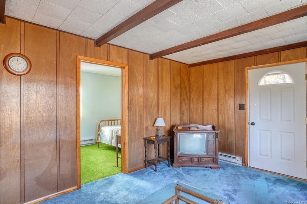6 Randall Plz, Port Jervis NY  12771-3125 exterior