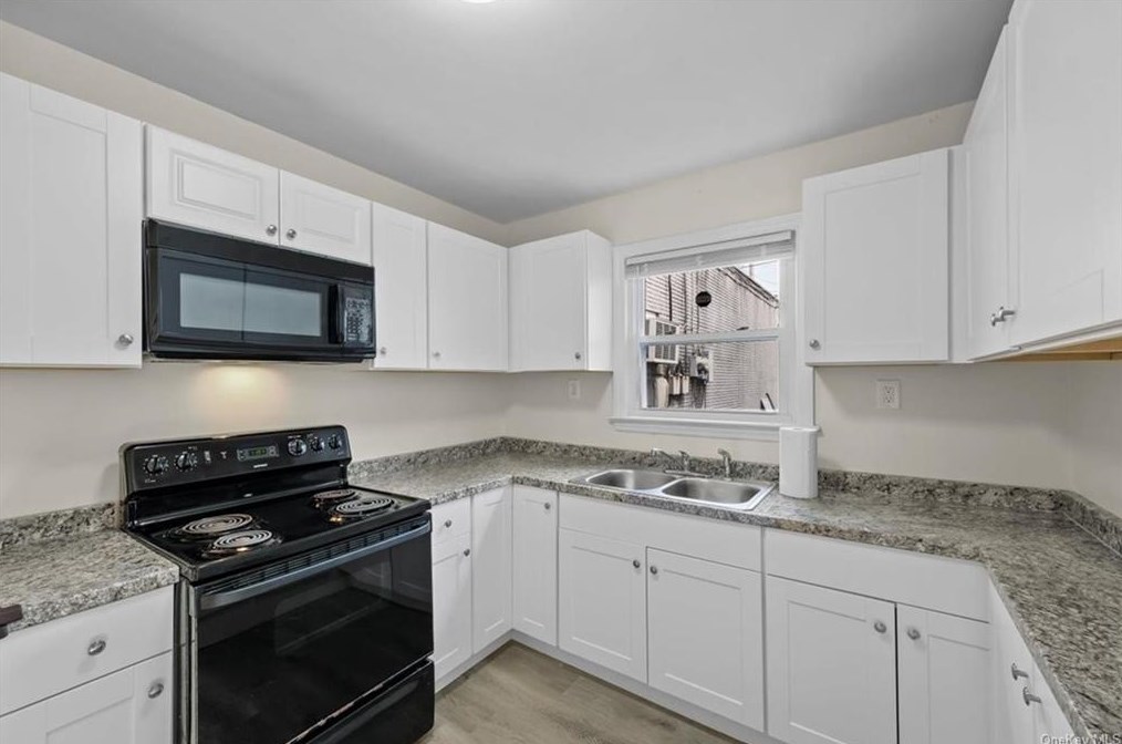 42 Quassaick Ave, Newburgh, NY 12553