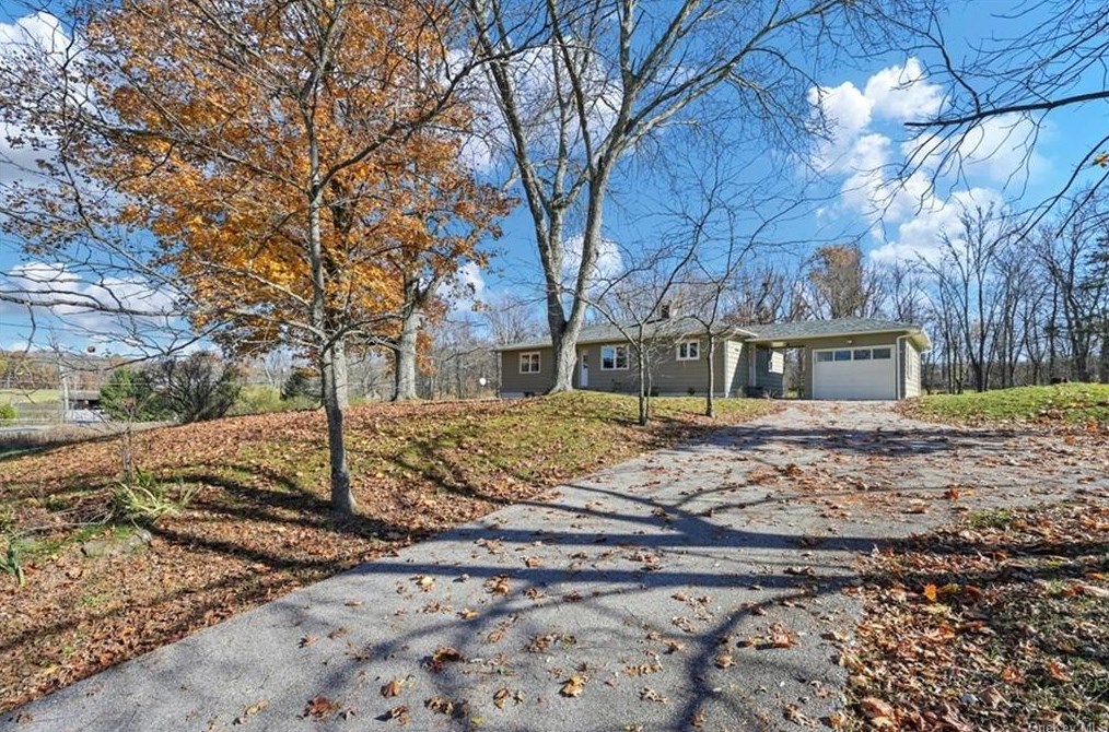 181 Howell St, Pine Bush, NY 12566