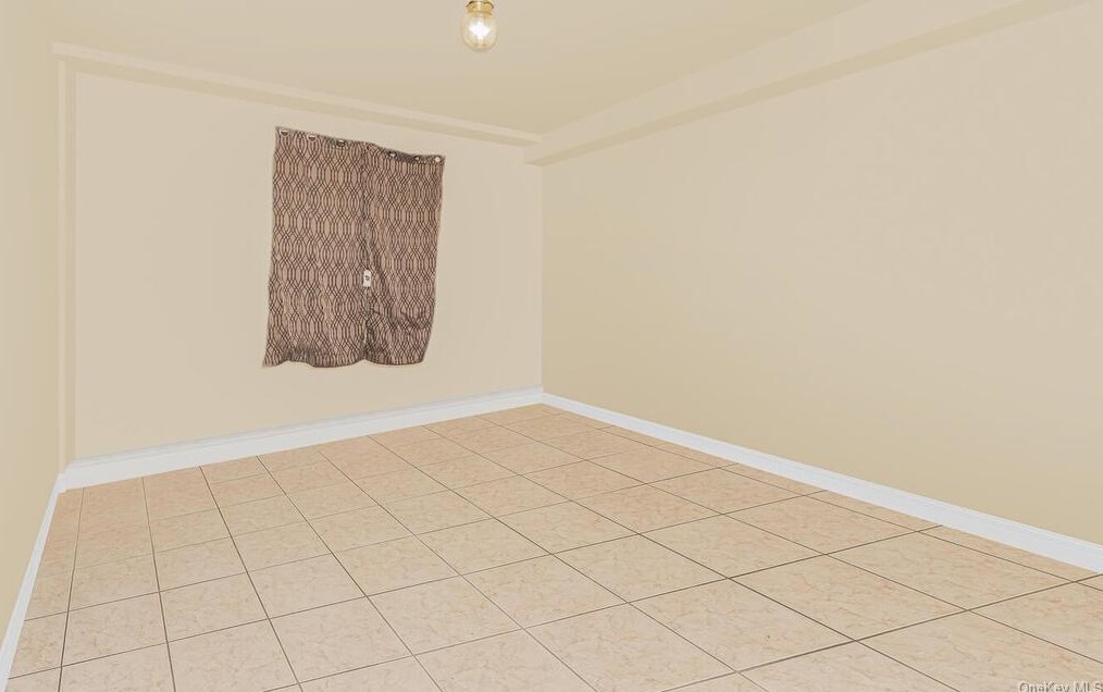 96 Elliott Ave, Yonkers NY 10705-2305 exterior