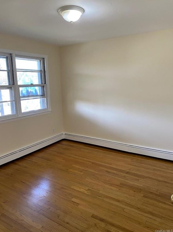 524 Mclean Ave, Yonkers NY  10705-4611 exterior