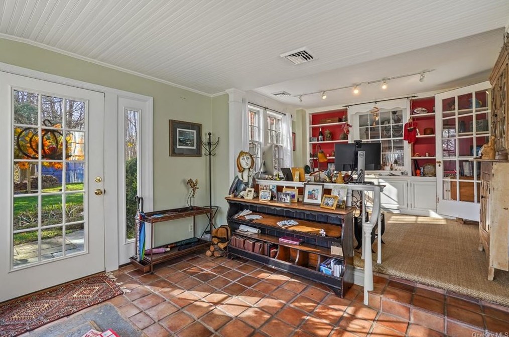 73 Primrose St, Katonah, NY 10536