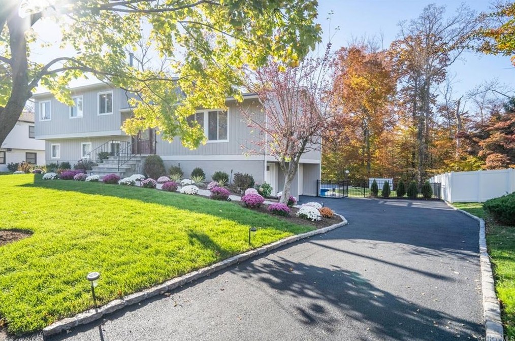 11 Sasson Terrace, Valley Cottage, NY 10989