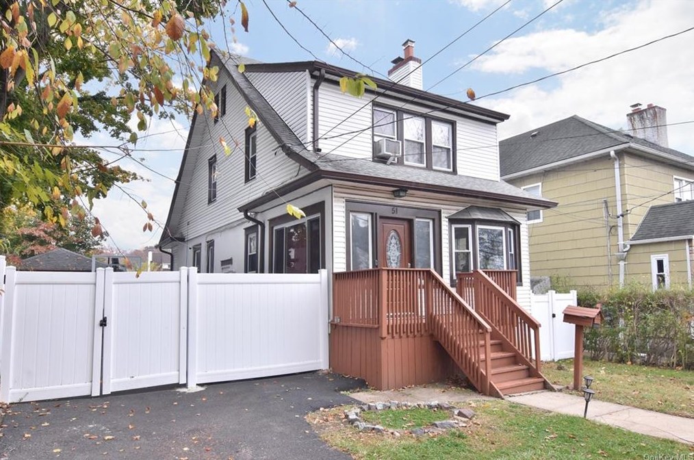51 N Columbus Ave, Mount Vernon, NY 10553