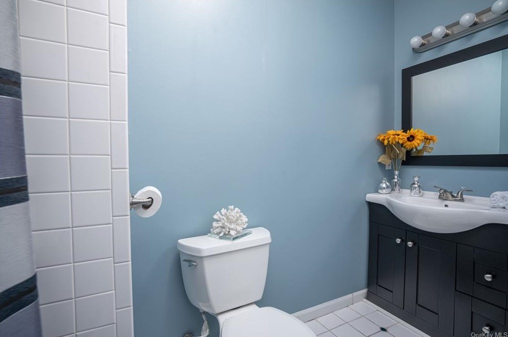 41 Magnolia St, Chestnut Ridge NY  10965-2224 exterior