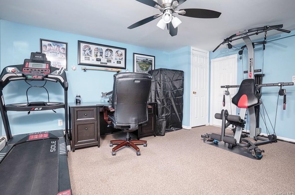 41 Magnolia St, Chestnut Ridge NY  10965-2224 exterior