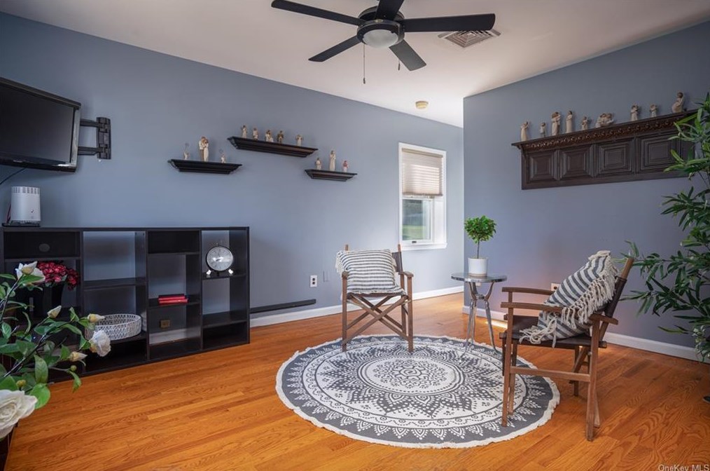 41 Magnolia St, Chestnut Ridge NY  10965-2224 exterior