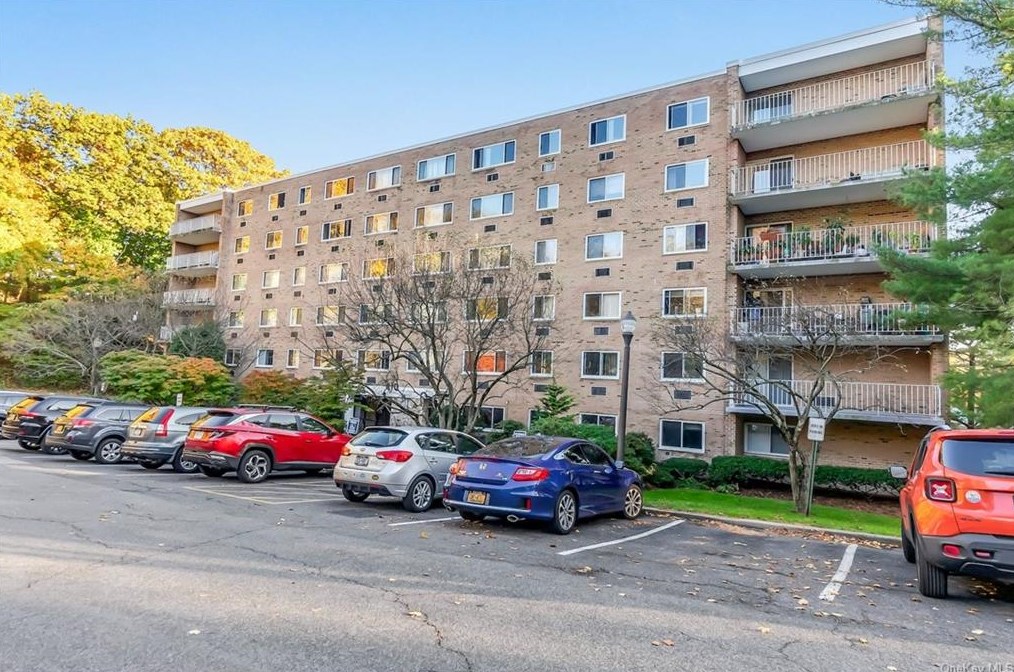 410 Benedict Ave Apt 3f, North Tarrytown, NY