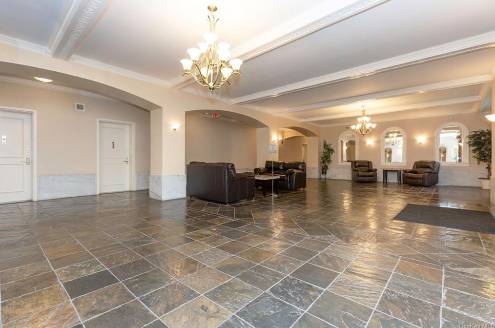 85 Bronx River Rd #4t, Yonkers, NY 10704