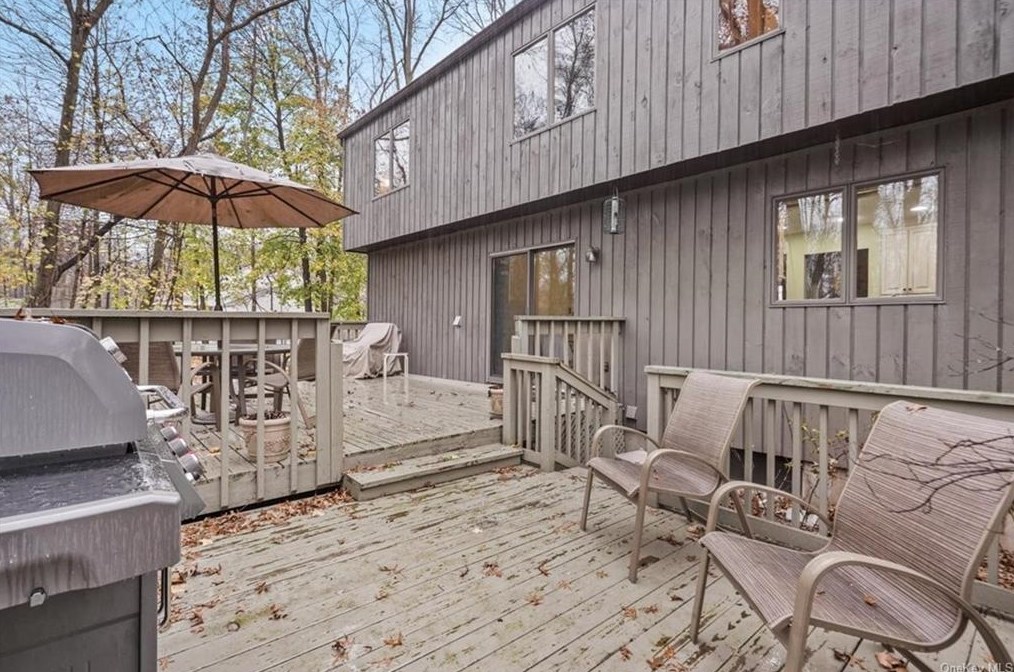 36 Woodcock Mountain Rd, Washingtonville, NY 10992