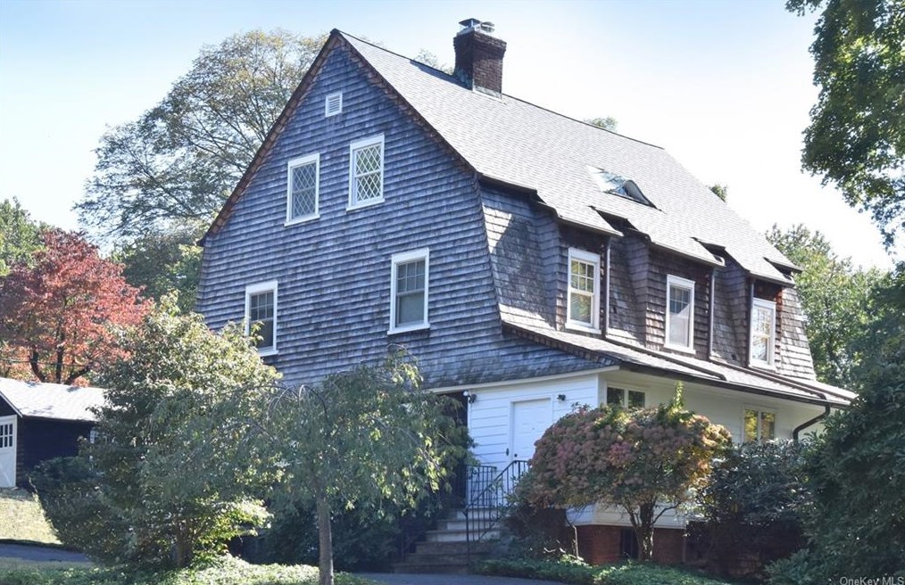 16 Sheldon Pl, Yonkers, NY 10706-1131