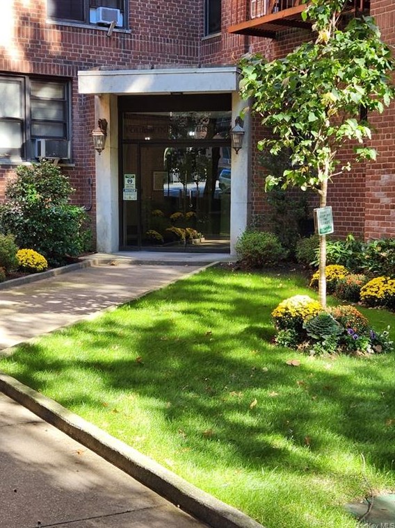 2 Windsor Terrace #5g, White Plains, NY 10601