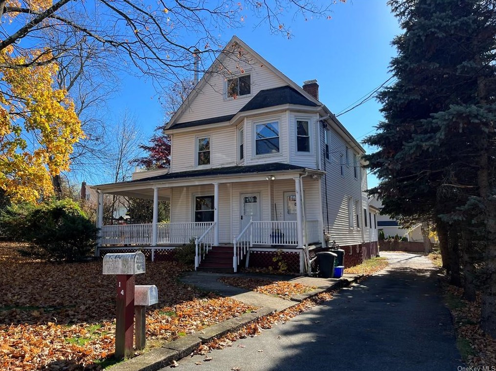 14 W George Ave, Chestnut Ridge, NY 10965