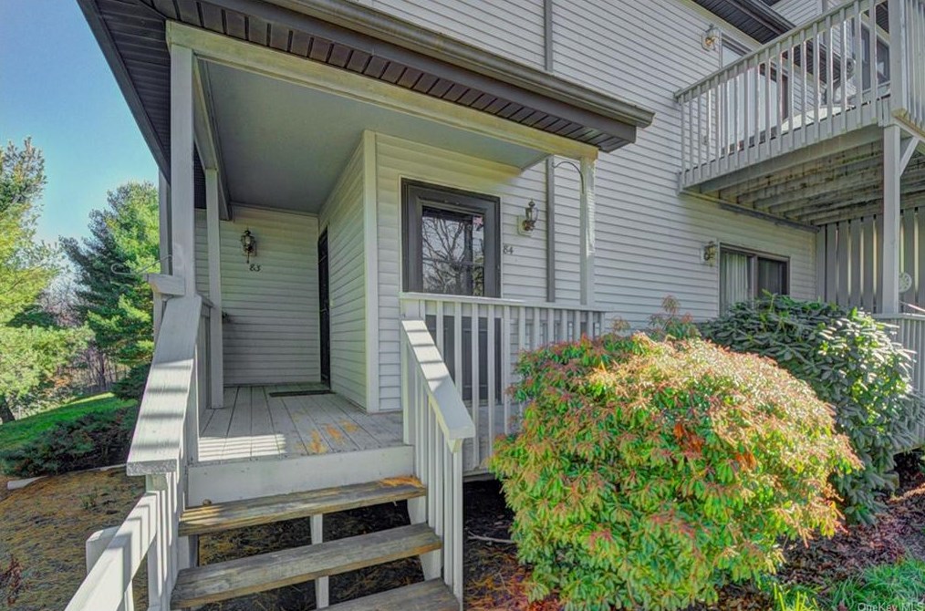 84 Mcbee Ct, Monroe, NY 10950-3900