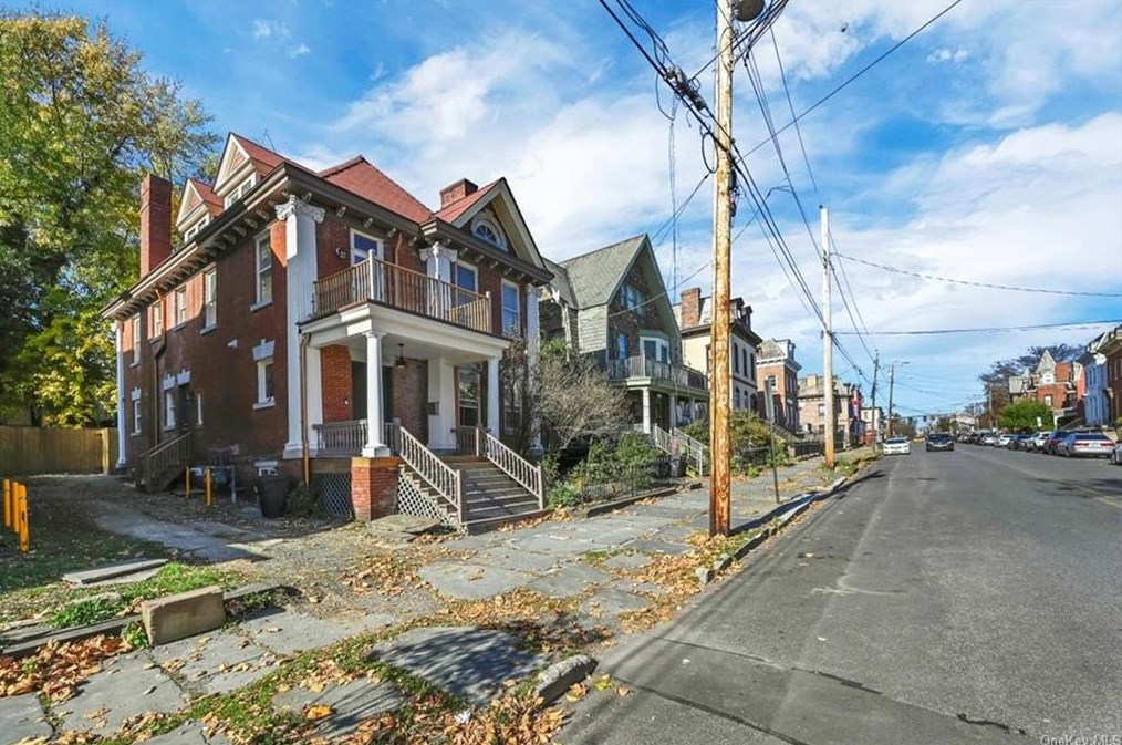 271 Liberty St #2, Newburgh, NY 12550