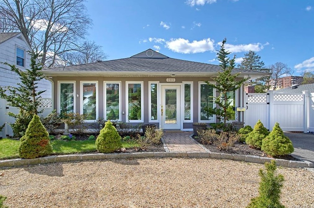 283 Helena Ave, Yonkers, NY 10710-2118