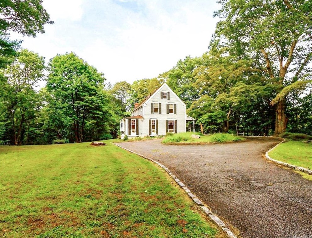 115 Hamilton Rd, Chappaqua, NY 10514