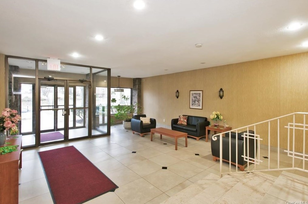 720 Tuckahoe Rd #1k, Yonkers, NY 10710