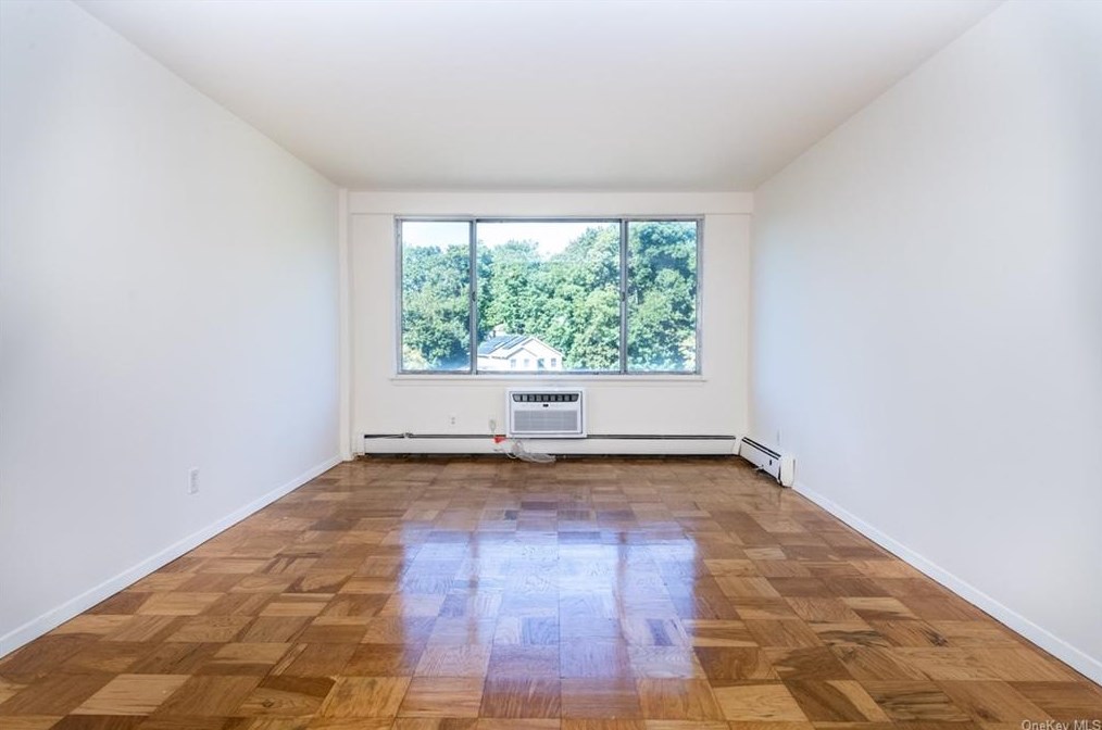 125 Lake St #7-l North, White Plains, NY 10604