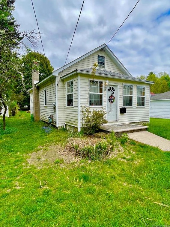 7 Cross St, Port Jervis NY  12771-1115 exterior