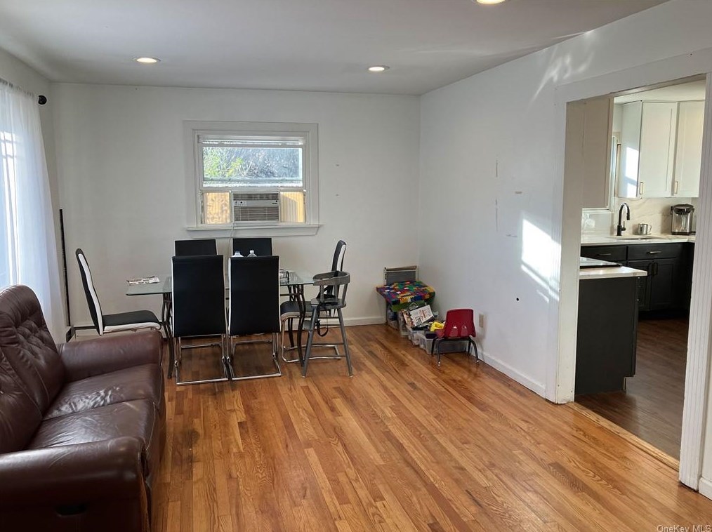 15 San Antonio Cir, Monroe, NY 10950