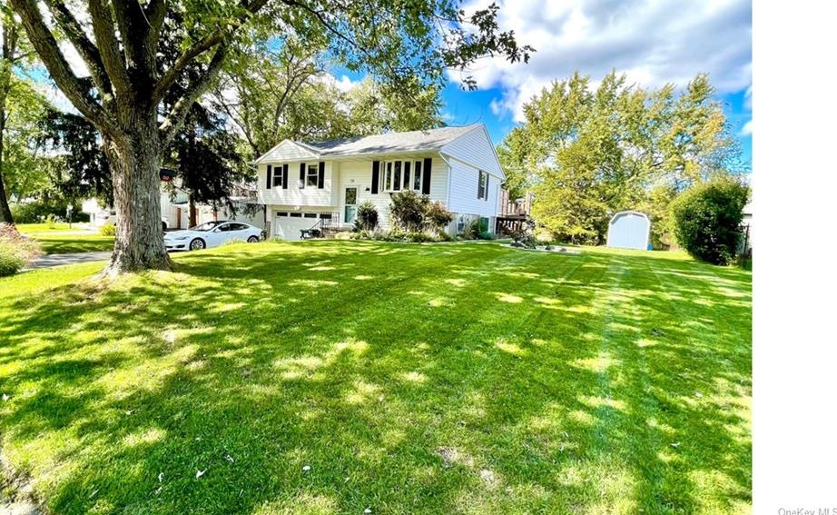 50 Park Dr, Warwick, NY 10990