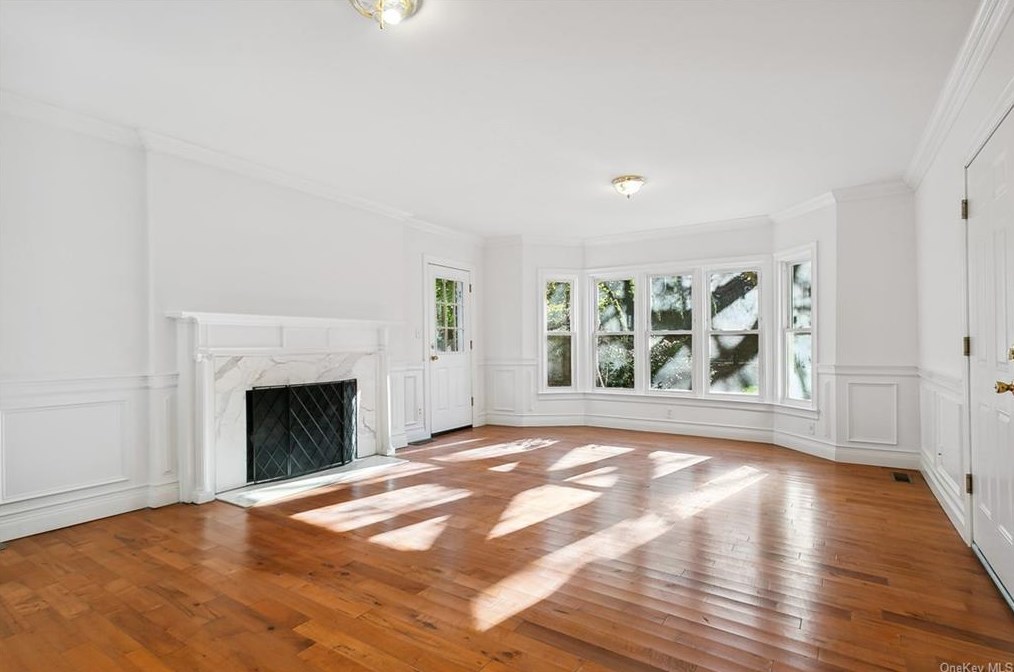 821 Palmer Rd #1, Yonkers, NY 10708