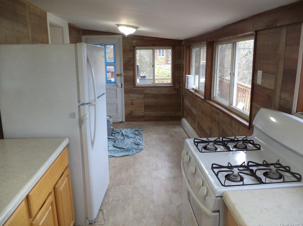 26 Oakwood Trl, Monroe NY  10950-6741 exterior