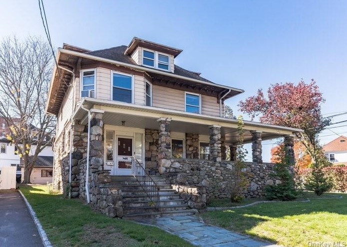 402 Irving Ave, Rye Brook, NY 10573