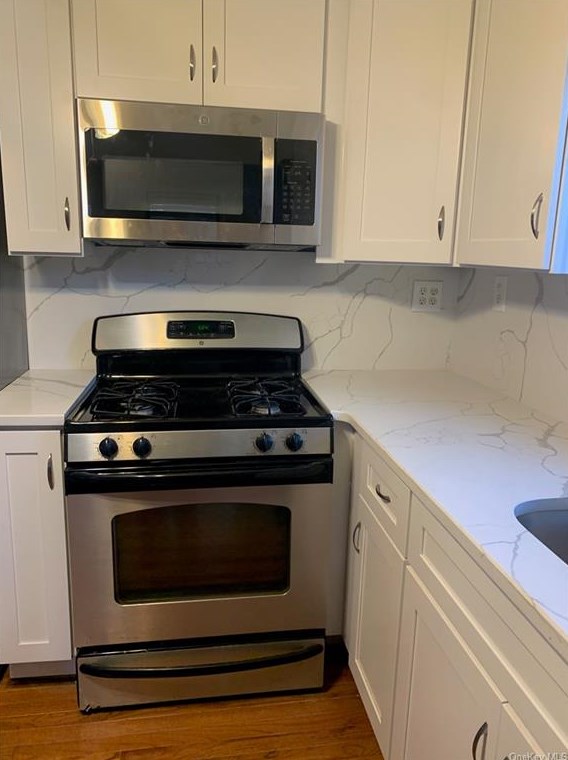 32 Cedar Trl, Monroe NY  10950-6637 exterior