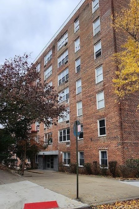 5715 Mosholu Ave #2g, Bronx, NY 10471