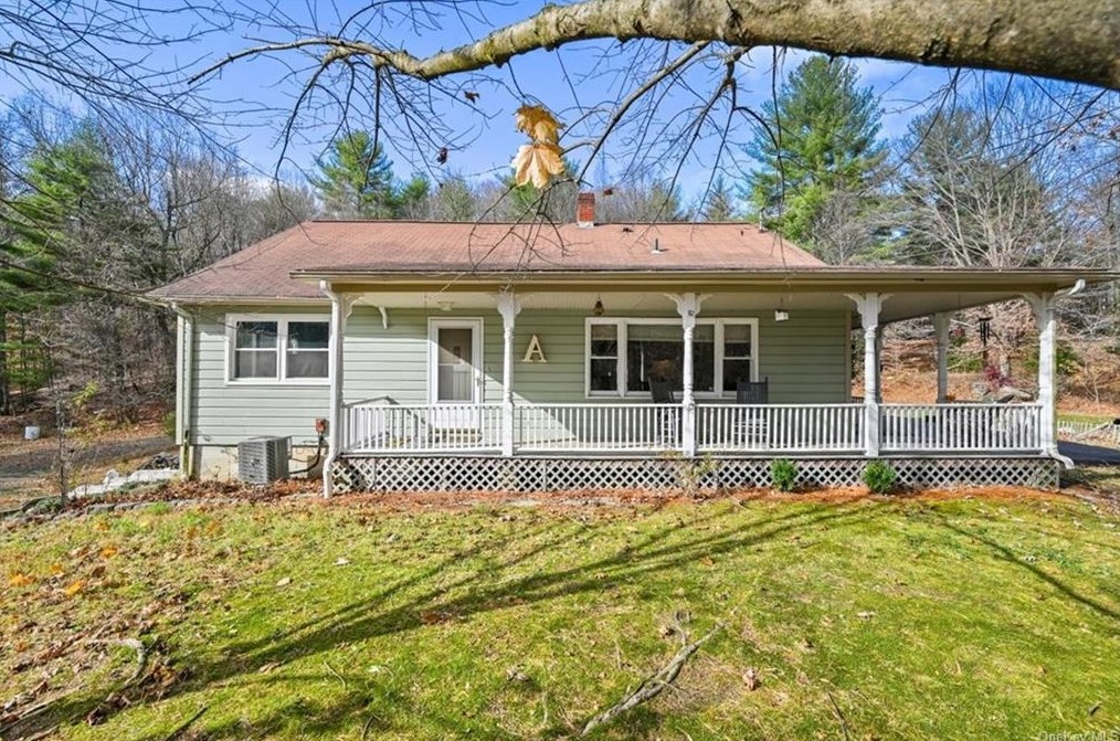 308 Echo Rd, Bloomingburg, NY 12721-5345