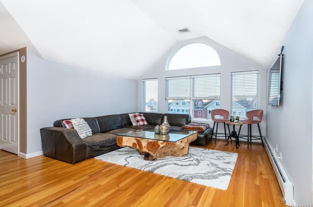 112 Outlook Ave, Bronx, NY 10465