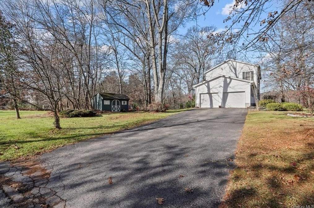 22 Brodie Rd, East Fishkill, NY 12533