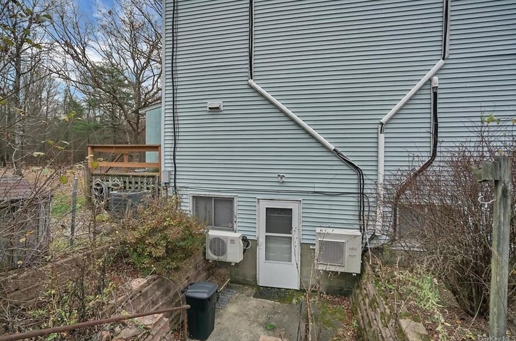 110 Bushville Rd, Westtown NY  10998-2727 exterior