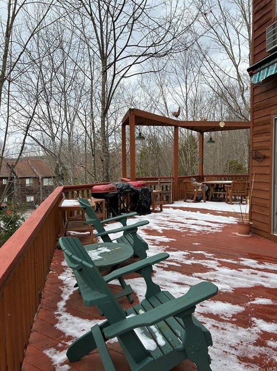 56 Meadowlark Ln, Woodridge, NY 12789-5812