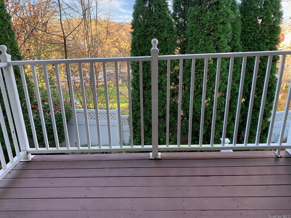 15 Crystal Hill Dr, Mount Ivy NY  10970-2601 exterior