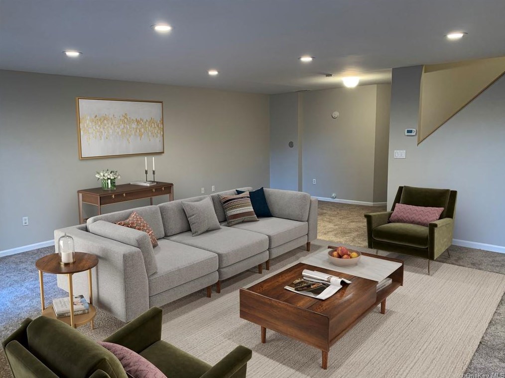 15 Crystal Hill Dr, Mount Ivy NY  10970-2601 exterior