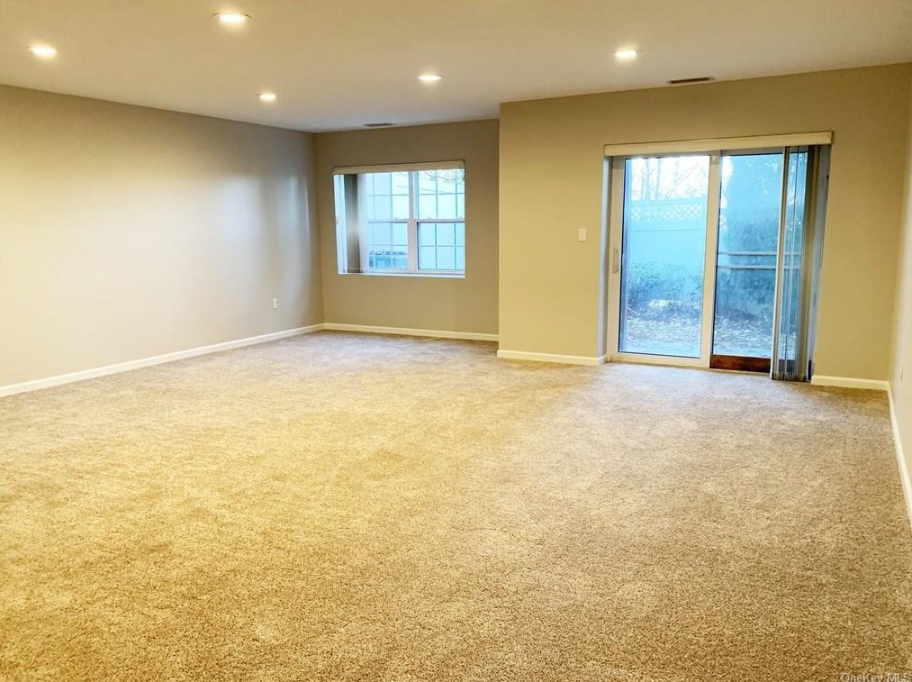 15 Crystal Hill Dr, Mount Ivy NY  10970-2601 exterior