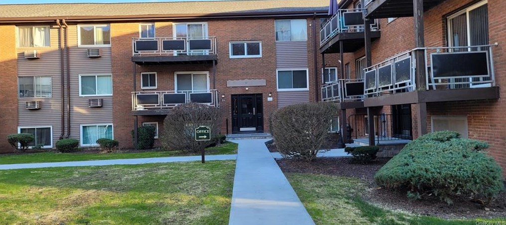 21 Tanager Rd #2105, Monroe, NY 10950